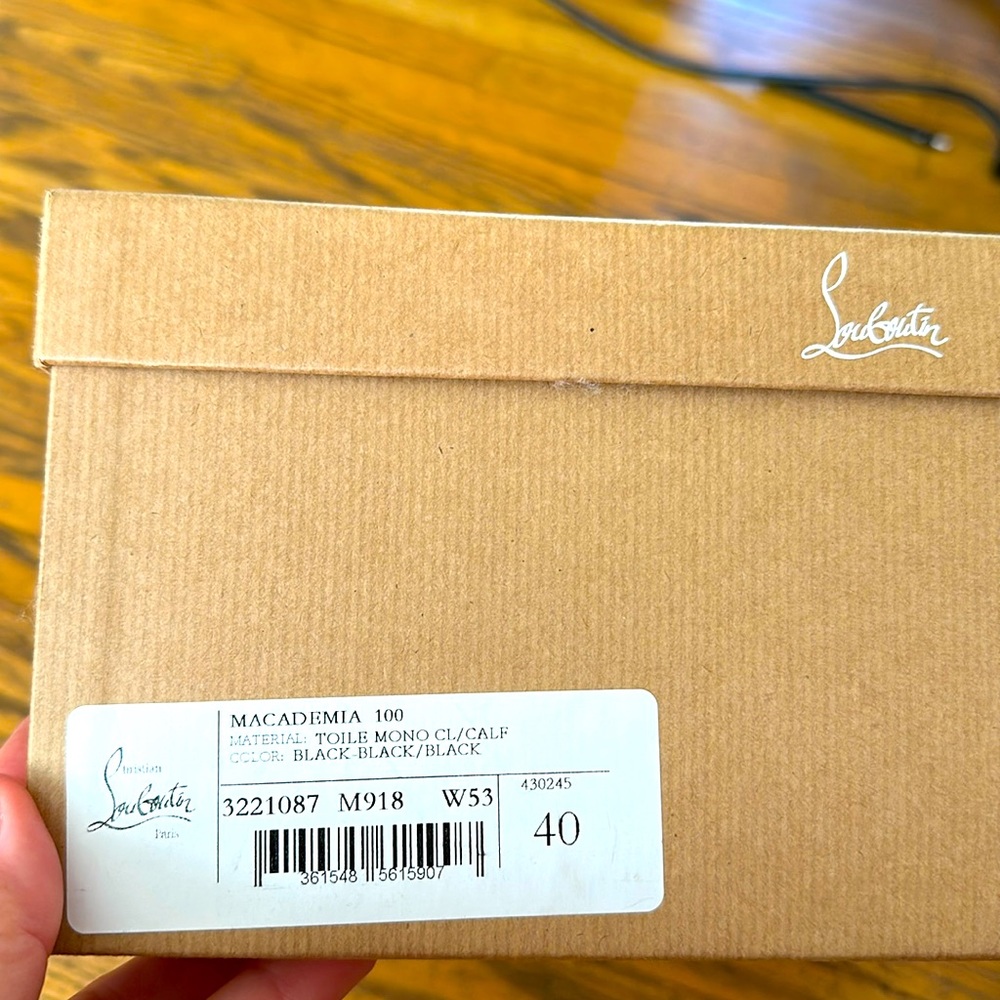 LOUBOUTIN box, bag & dust covers.